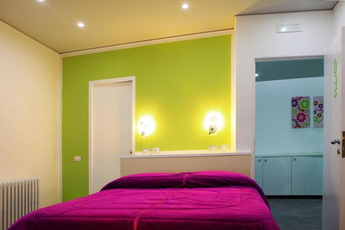 The Fresh Glamour Accommodation Naples Bilik gambar